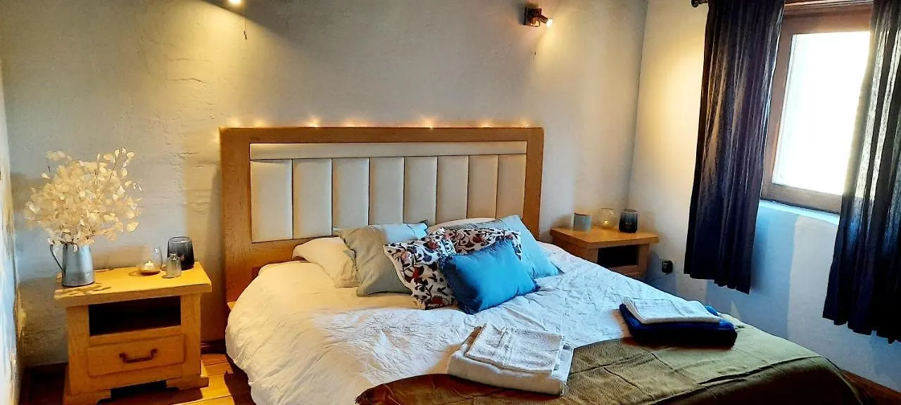 Maison Familiale Chaleureuse Idealement Situee Silhac 0*,  France